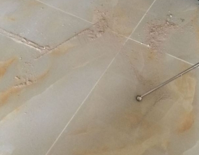 珠海市瓷砖空鼓维修公司分享粘合剂选择不当在瓷砖铺贴过程中可能导致以下问题